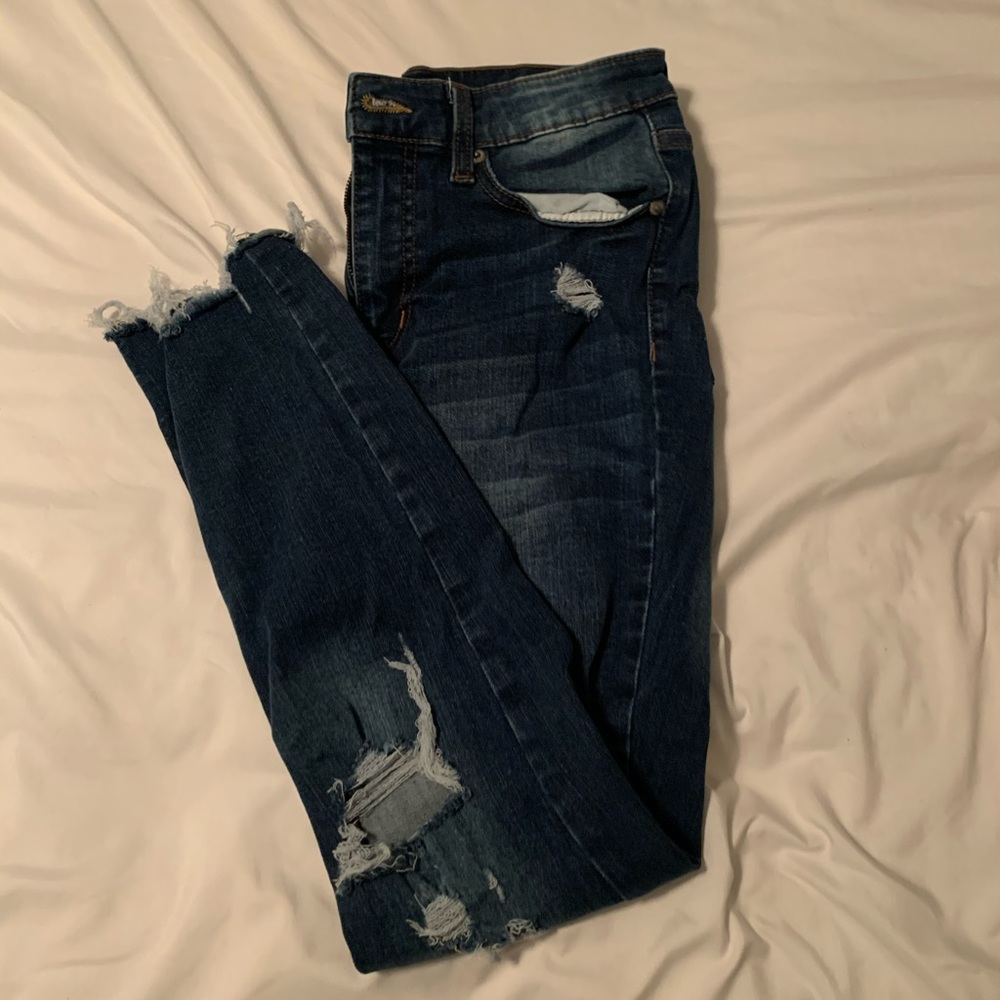 aeropostale distressed jeans with frayed hems